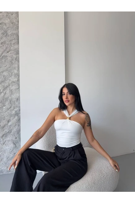 Yaka Detay Sandy Bluz Beyaz