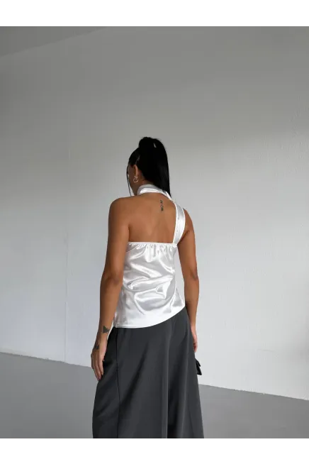 Yaka Detay Saten Bluz Beyaz